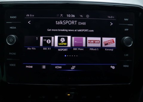 Volkswagen Passat 1.4 TSI 13kWh GTE Estate 5dr Petrol Plug-in Hybrid DSG Euro 6 (s/s) (218 ps 24