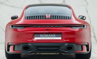 Porsche 911 Carrera 4 (992) 5