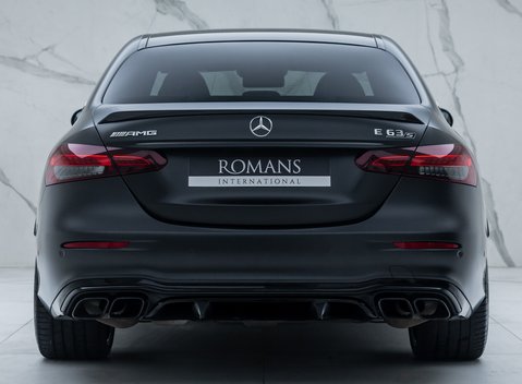 Mercedes-Benz E Class E63 S AMG FINAL EDITION 8