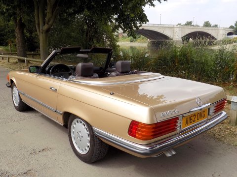 Mercedes-Benz R107 280 SL Sports - LHD 11