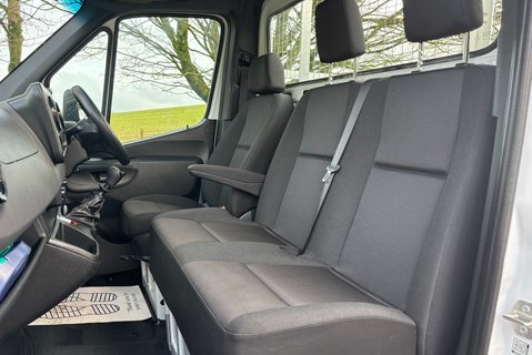 Mercedes-Benz Sprinter 315 Cdi Progressive Dropside with Tail Lift & Safety Rails 3