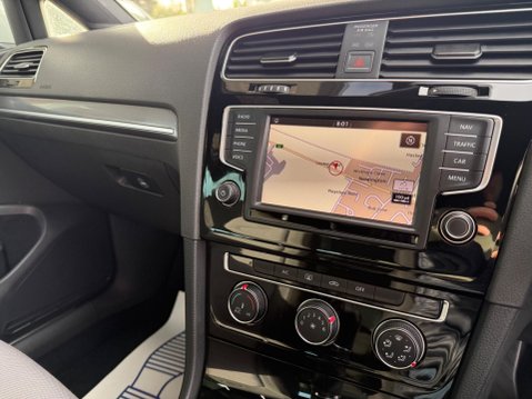 Volkswagen Golf 1.4 TSI BlueMotion Tech ACT R-Line Euro 6 (s/s) 5dr 28