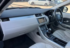 Land Rover Range Rover Evoque 2.2 SD4 PURE TECH PANORAMIC ROOF 27