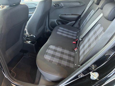 Hyundai i10 1.2 Premium Auto Euro 6 (s/s) 5dr 16