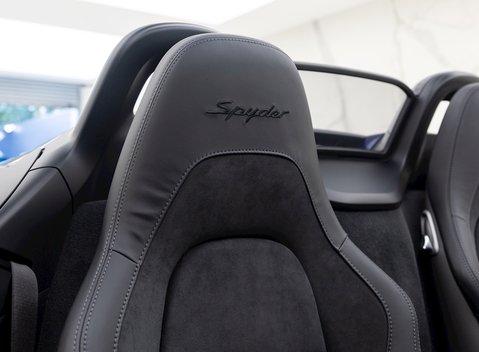 Porsche 718 Boxster Spyder 14