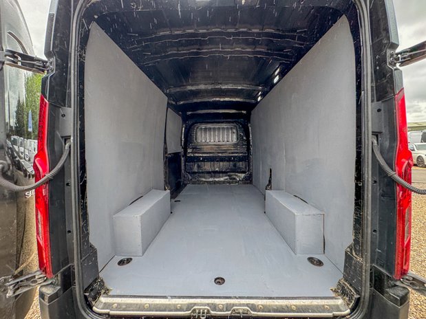 Maxus Deliver 9 LWB L3H2 [SOLD KH] Medium Roof Air Con Sensors EURO 6 9