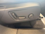 Volvo XC40 2.0 B4 MHEV Plus Dark DCT Auto Euro 6 (s/s) 5dr 16