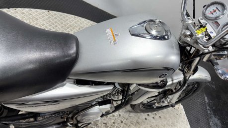 Yamaha YBR125 Custom 2012 ONLY 11K PROJECT BIKE SPARES OR REPAIR 125CC LEARNER 16