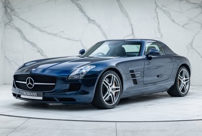 Mercedes-Benz SLS AMG