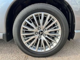 Mitsubishi Outlander 2.4 Outlander Design PHEV CVT 4WD 5dr 15