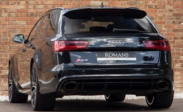 Audi RS6 Avant Performance 3