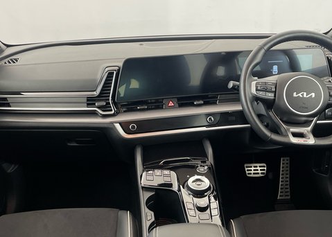 Kia Sportage GT-Line 1.6 T-GDi HEV 9