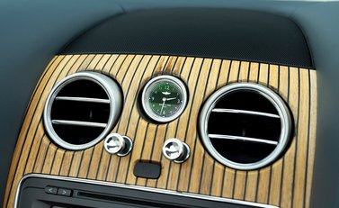 Bentley Continental GT V8 S Convertible Galene Edition 19