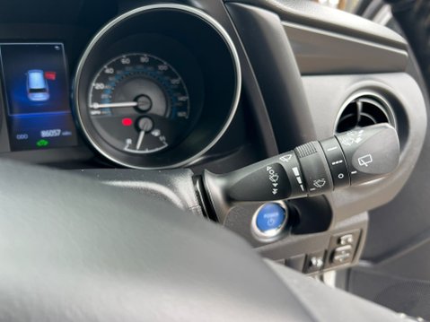 Toyota Auris VVT-I ICON TECH TOURING SPORTS 41