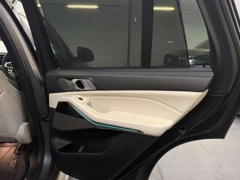 BMW X5 3.0 X5 M50D Auto 4WD 5dr 60