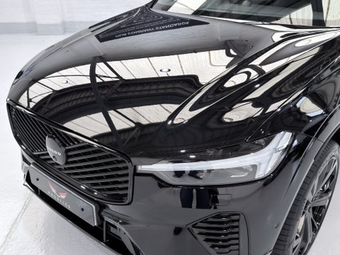 Volvo XC60 B5 ULTRA BLACK EDITION AWD 11
