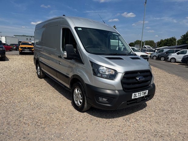 Ford Transit LWB L3H2 [SOLD KH] Medium Roof Trend 350 Air Con Alloys Sensors EURO 6 4