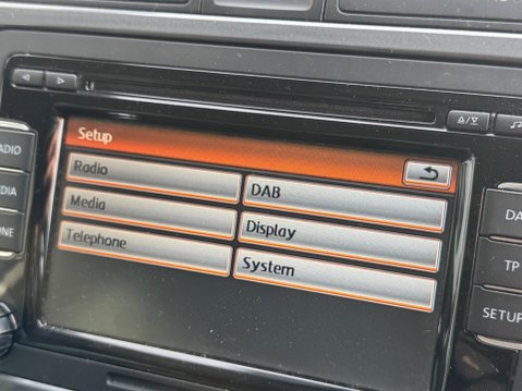 Volkswagen Tiguan 2.0 TDI BlueMotion Tech SE DSG 4WD Euro 5 (s/s) 5dr 15