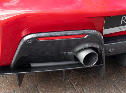 Ferrari 488 Pista 34