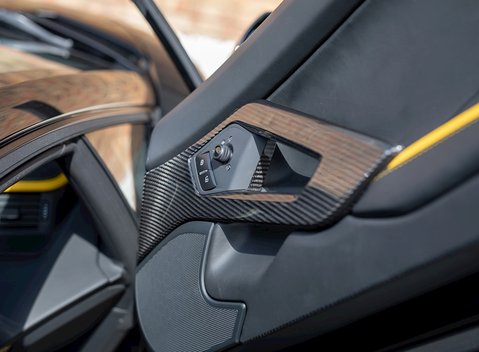 Lamborghini Aventador S LP740-4 25