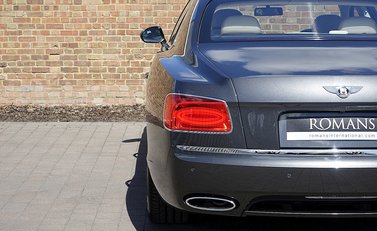 Bentley Flying Spur W12 Mulliner 12