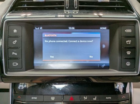 Jaguar XE 2.0 XE Portfolio i Auto 4dr 67