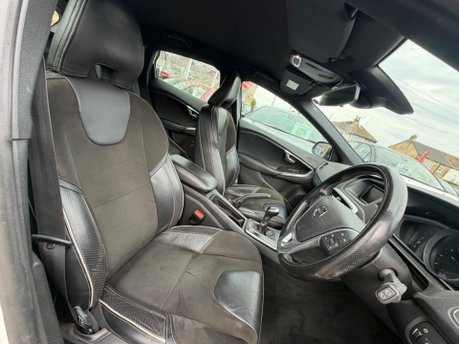 Volvo V40 T2 R-DESIGN 10