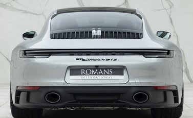 Porsche 911 (992) Carrera 4 GTS 5