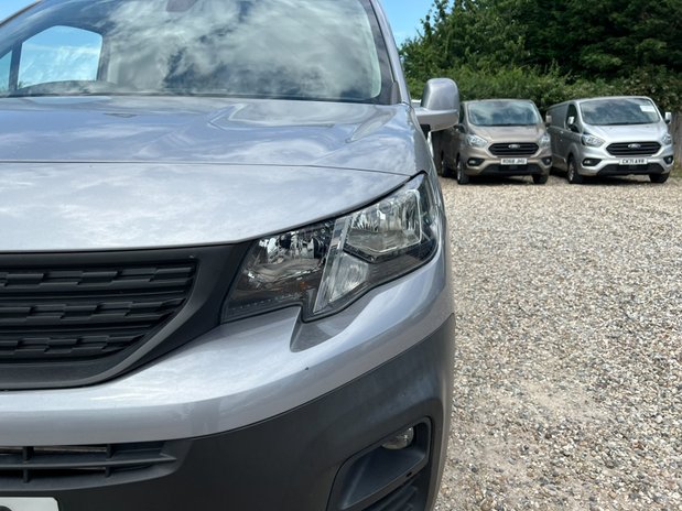 Peugeot Partner LWB L2H1 (SOLD) Low Roof Asphalt Air Con Alloys Cam Sensors EURO 6 NO VAT 23