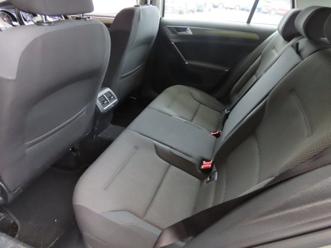 Volkswagen Golf SE TDI BLUEMOTION TECHNOLOGY 7
