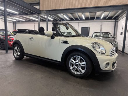 2012 mini convertible 1.6 one 2dr year: 2012 (62) mileage: 63,000 miles body type: convertible colour: pepper white £4,995 currently displaying... photo