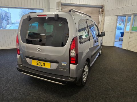 Citroen Berlingo Multispace BLUEHDI XTR ETG6 8