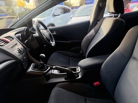 Honda Civic 1.8 i-VTEC ES Euro 5 (s/s) 5dr 39