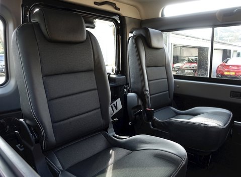 Land Rover Defender T40 18