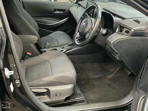 Toyota Corolla 1.8 VVT-h Icon Tech Touring Sports CVT Euro 6 (s/s) 5dr 7