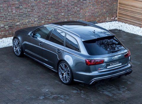Audi RS6 Avant Performance 9