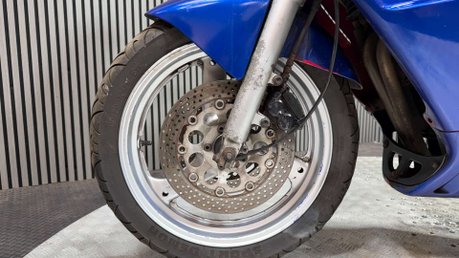 Suzuki GSX GSXF 600 1994 ONLY 26K RUNNING PROJECT CLASSIC BIKE 600CC 20