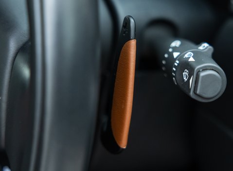 Aston Martin Vanquish S Ultimate 17