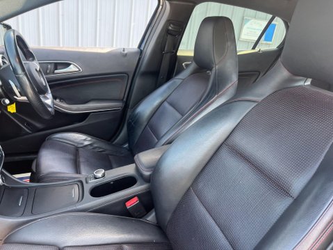 Mercedes-Benz GLA 2.1 GLA220d AMG Line (Premium) 7G-DCT 4MATIC Euro 6 (s/s) 5dr 34