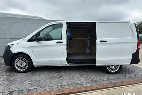 Mercedes-Benz Vito 114 Progressive L2 Panel Van - Air Con / Rear Camera 11
