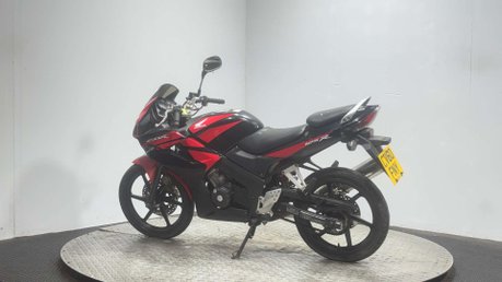 Honda CBR CBR125 2010 FUEL INJECTED PROJECT LEARNER SPORTS BIKE 125CC 5