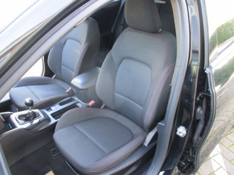 Ford Focus 1.0T EcoBoost ST-Line Euro 6 (s/s) 5dr 25