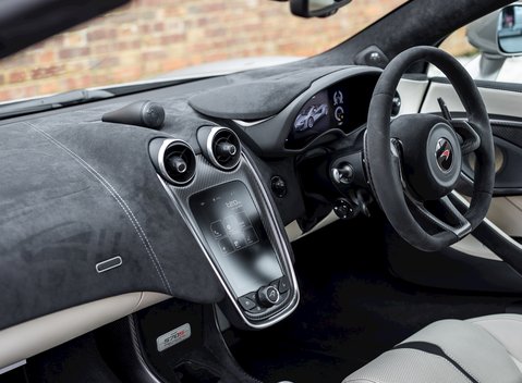 McLaren 570S Spider 18