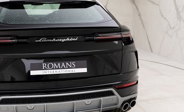 Lamborghini Urus 25