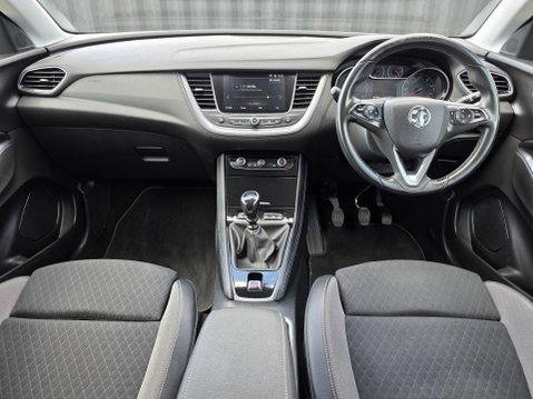Vauxhall Grandland X 1.5 Turbo D BlueInjection Sport Nav Euro 6 (s/s) 5dr 8