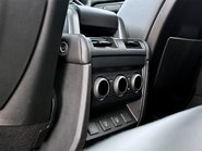 Land Rover Defender V8 70