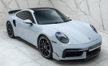 Porsche 911 Turbo S (992) 8