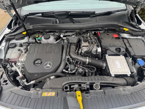 Mercedes-Benz GLA Class GLA 250 E EXCLUSIVE EDITION 26