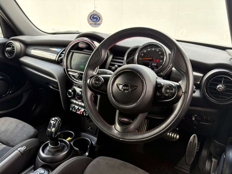 Mini Hatch 1.5 Cooper Auto 5dr 42
