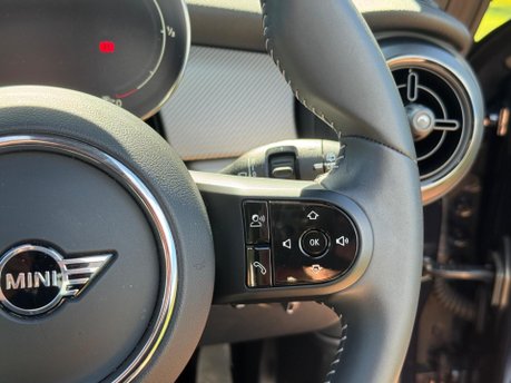 Mini Hatch COOPER EXCLUSIVE 33